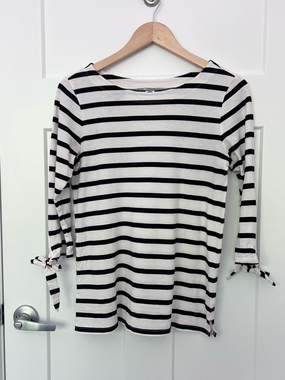 Old Navy striped 3/4 tee with tie sleeves - small